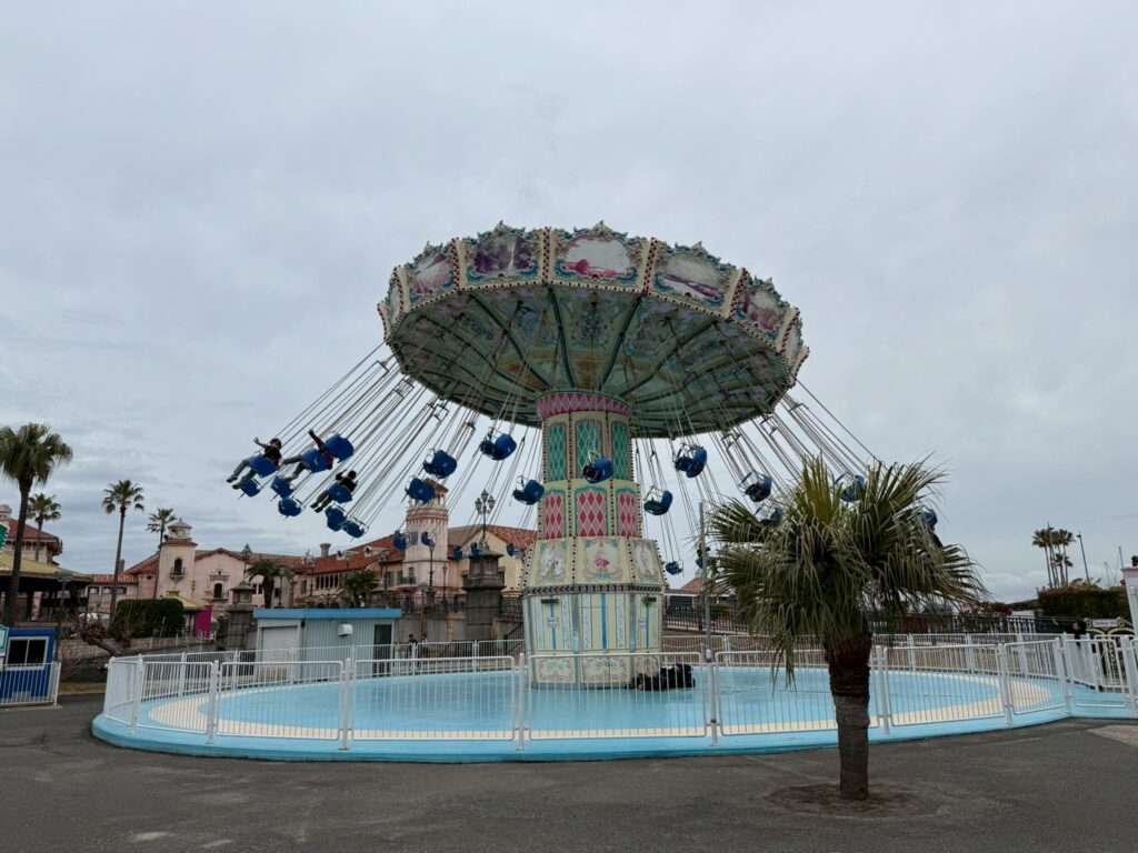 マリーナシティ　空中ブランコ